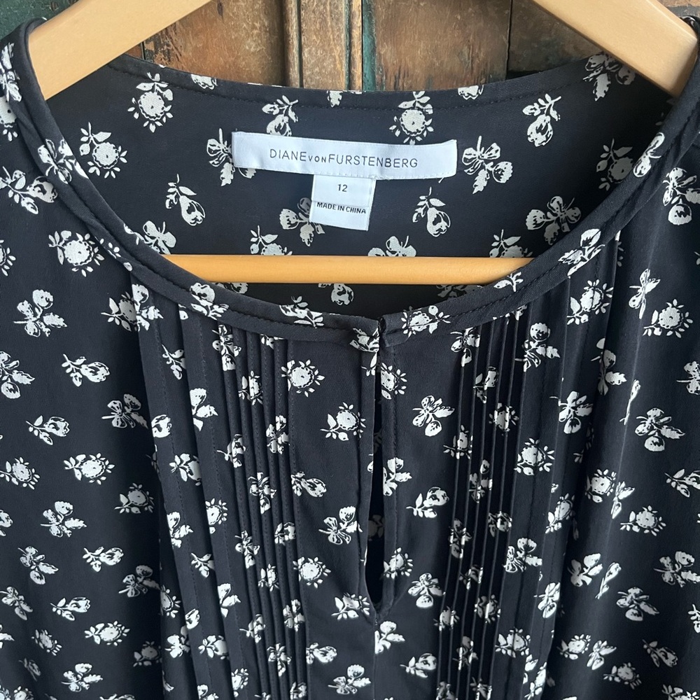 DIANE VON FURSTENBERG Meadow Silk Top